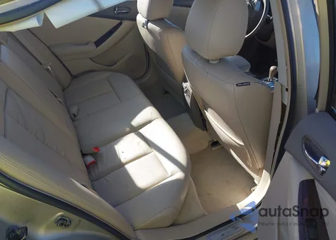 2010 Nissan Altima 2.5 S from USA, damaged, VIN 1N4AL2AP3AN517743